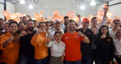 Movimiento Ciudadano se construye con trabajo a ras de tierra como en Altamira, no con foto galerías: Juan Carlos Zertuche Movimiento Ciudadano se construye con trabajo a ras de tierra como en Altamira, no con foto galerías: Juan Carlos Zertuche