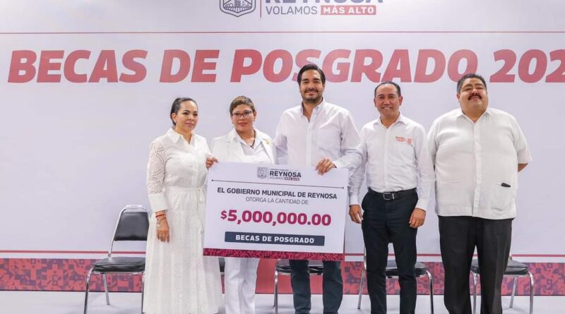 Becas Municipales de Posgrado 2024 impulsan desarrollo humano en Reynosa: Carlos Peña Ortiz