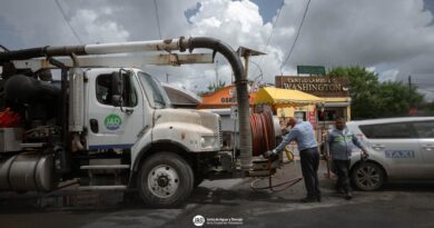 Gobierno de Matamoros refuerza limpieza de drenajes en la ciudad; toca ahora a la colonia Jardín