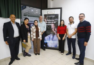 Recluta Corning a egresados y alumnos de la UTTN Recluta Corning a egresados y alumnos de la UTTN