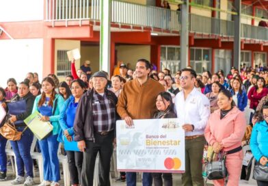Llevó Alcalde de Reynosa Becas Rita Cetina a la Secundaria 45 Llevó Alcalde de Reynosa Becas Rita Cetina a la Secundaria 45