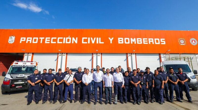 Entregó Alcalde Carlos Peña Ortiz unidades de rescate a Protección Civil y Bomberos