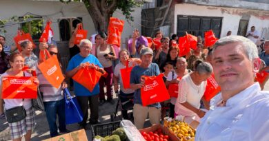 Lleva Juan Carlos Zertuche “mercadito naranja” a la Carlos Cantú