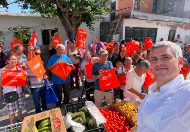 Lleva Juan Carlos Zertuche “mercadito naranja” a la Carlos Cantú
