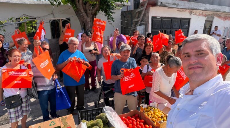Lleva Juan Carlos Zertuche “mercadito naranja” a la Carlos Cantú