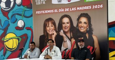 Invita Carlos Peña a concierto de Pandora por Día de las Madres