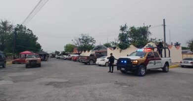 Guardia Estatal implementa operativo Escuela Segura en secundarias y preparatorias de Jiménez Guardia Estatal implementa operativo Escuela Segura en secundarias y preparatorias de Jiménez