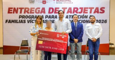 Entregó Carlos Peña Ortiz apoyos económicos a familias reynosenses con personas desaparecidas Entregó Carlos Peña Ortiz apoyos económicos a familias reynosenses con personas desaparecidas