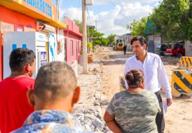 Verificó Carlos Peña Ortiz pavimentación en calle Emilio Portes Gil para asegurar calidad de la obra Verificó Carlos Peña Ortiz pavimentación en calle Emilio Portes Gil para asegurar calidad de la obra