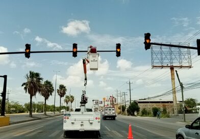Trabaja Servicios Públicos de Reynosa en mantenimiento de semáforos y señalización vial