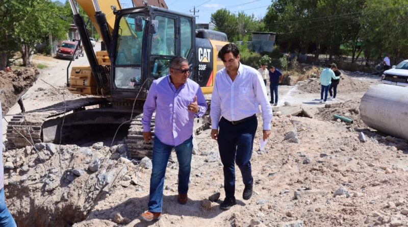Avanza obra para mejorar desfogue de agua en Burocrática y La Presa Avanza obra para mejorar desfogue de agua en Burocrática y La Presa