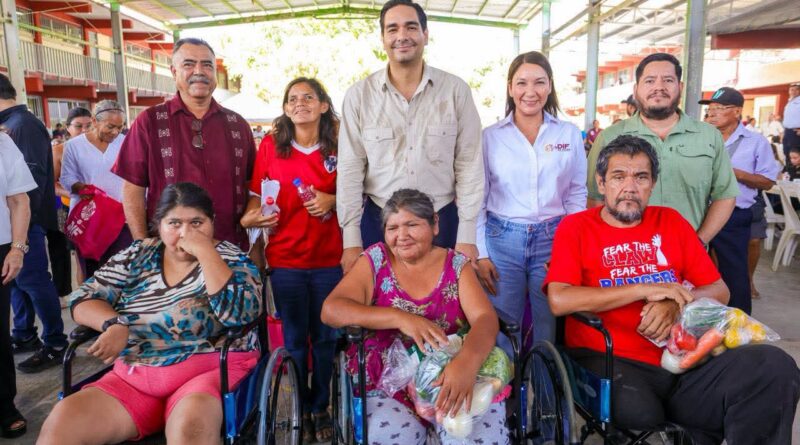 Llevó Carlos Peña Ortiz Brigada DIF En Tu Colonia a la Benito Juárez Llevó Carlos Peña Ortiz Brigada DIF En Tu Colonia a la Benito Juárez