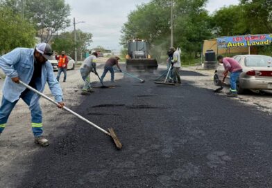Rehabilita Gobierno de Carlos Peña Ortiz pavimento de avenida en la colonia Fundadores