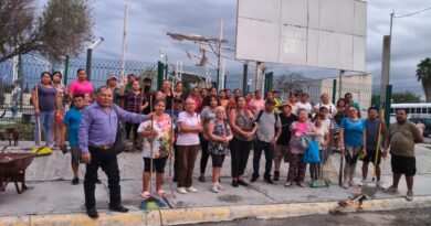 Logran vecinos de San Valentín y Secretaría de Bienestar Social una colonia limpia Logran vecinos de San Valentín y Secretaría de Bienestar Social una colonia limpia