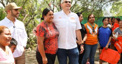 Lleva Juan Carlos Zertuche “Mercadito Naranja” a más colonias Lleva Juan Carlos Zertuche “Mercadito Naranja” a más colonias